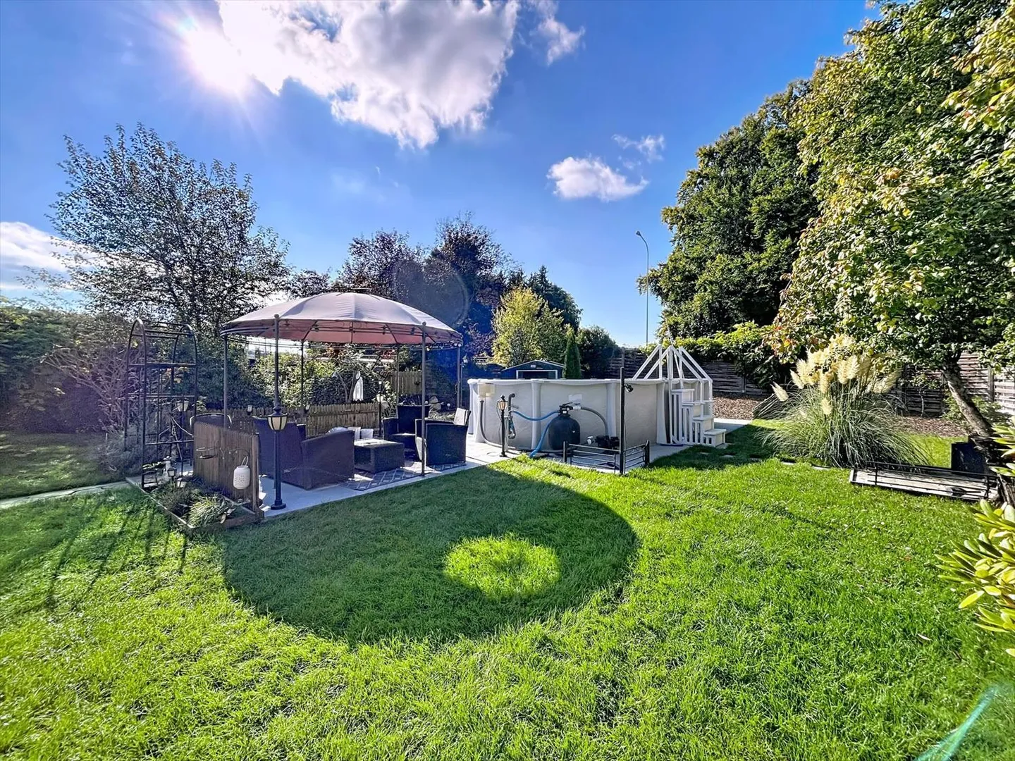 Mixed-use building "Les Trois Sapins" - Photo 4 of 7