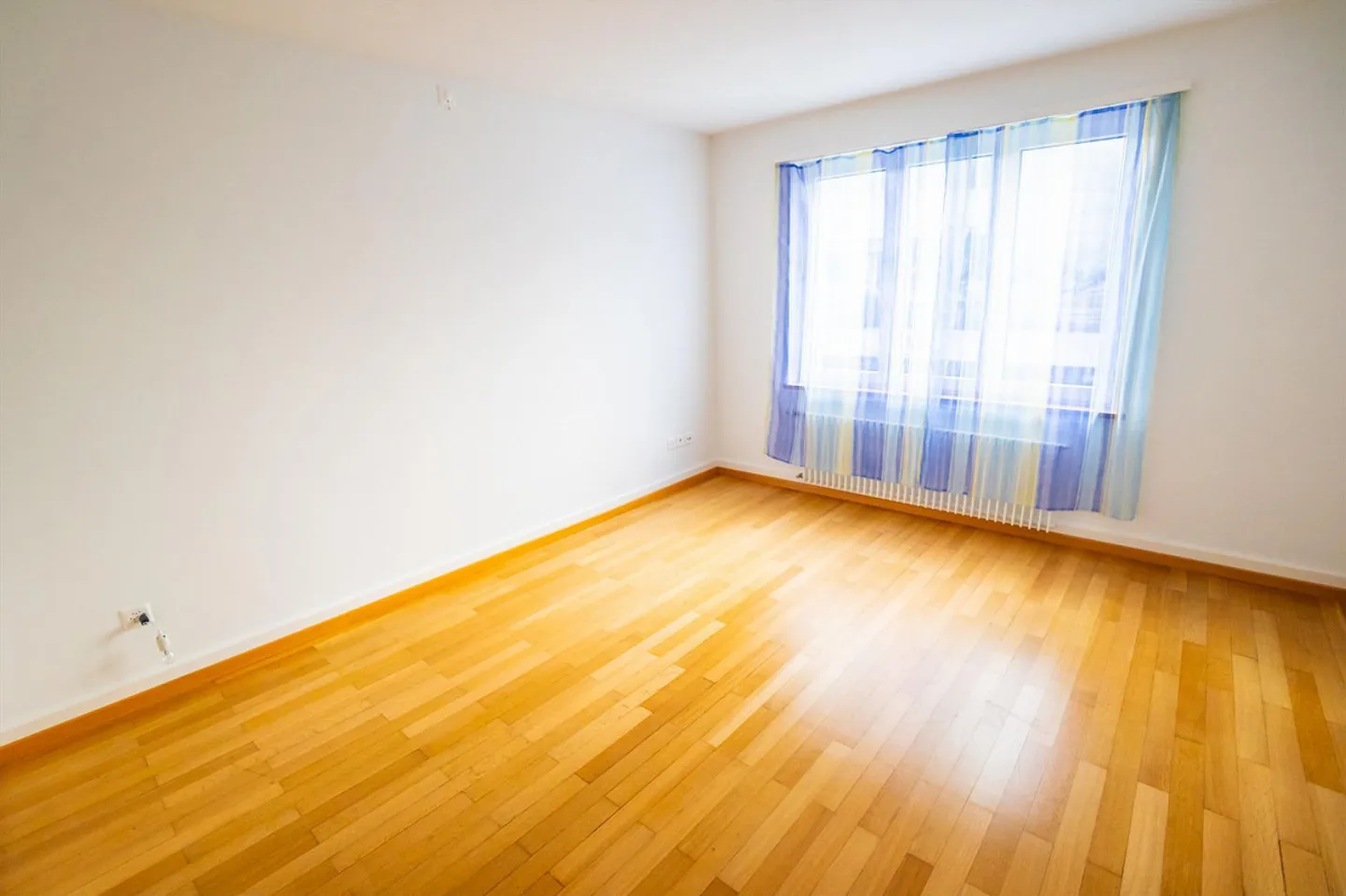 Appartamento spazioso con una buona disposizione - WG possibile - Foto 5 di 10