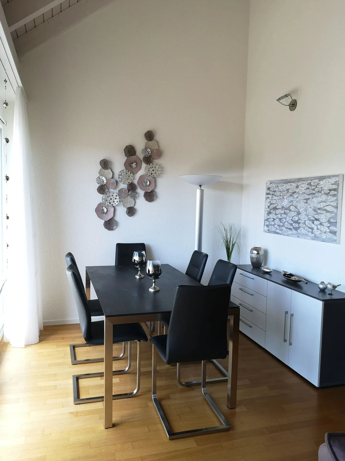 Moderne Attika-Wohnung mit Terrasse - Foto 4 von 10