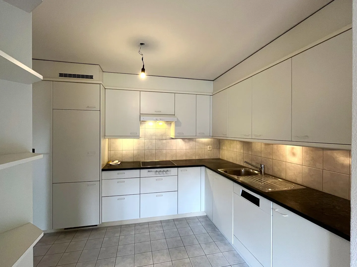Ampio appartamento duplex in una posizione tranquilla - Foto 2 di 7