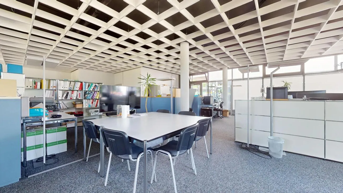 Vielseitige Gewerbefläche - Foto 6 von 12