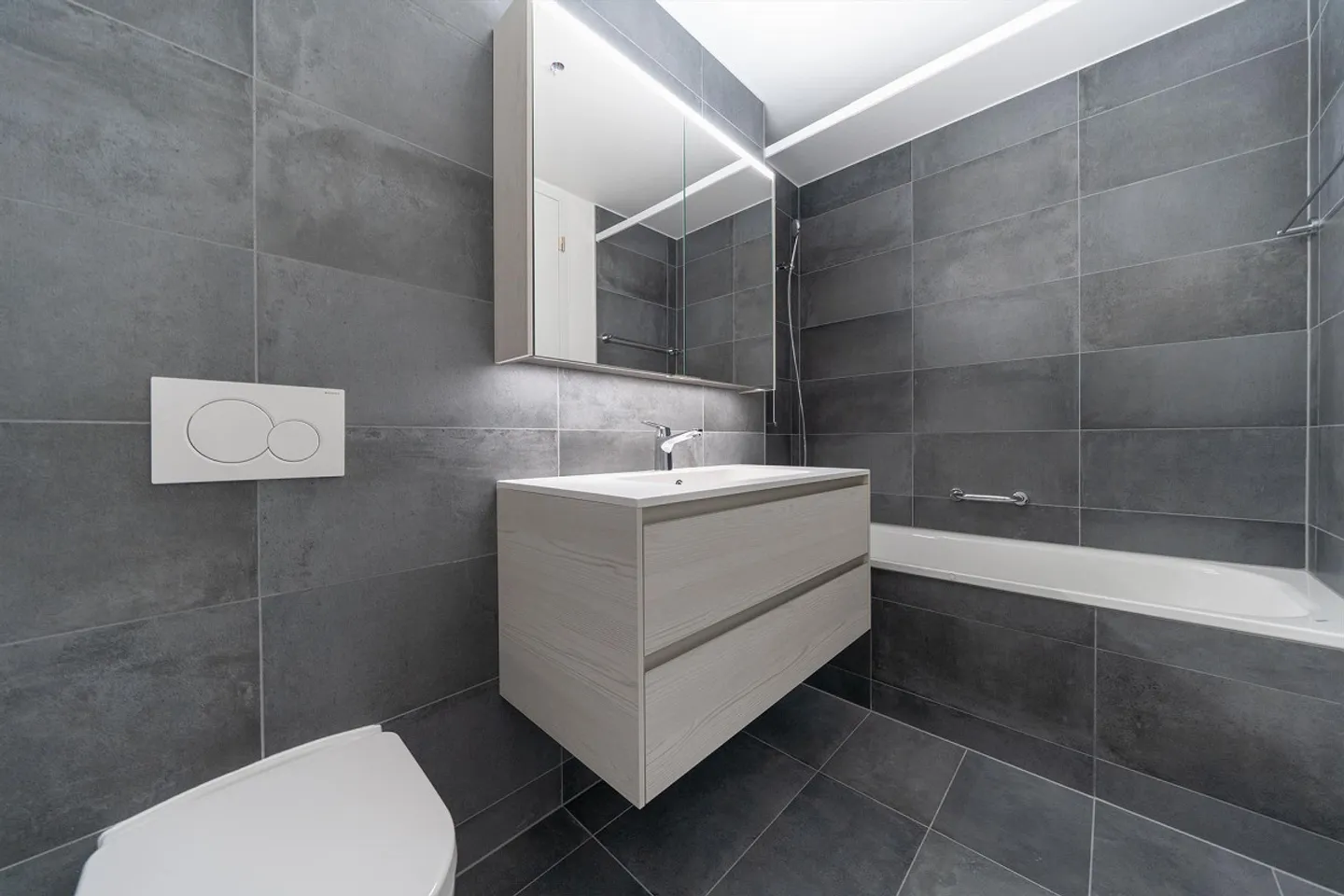 Schöne Wohnung mit Terrasse in einem neueren Gebäude - Foto 4 von 6