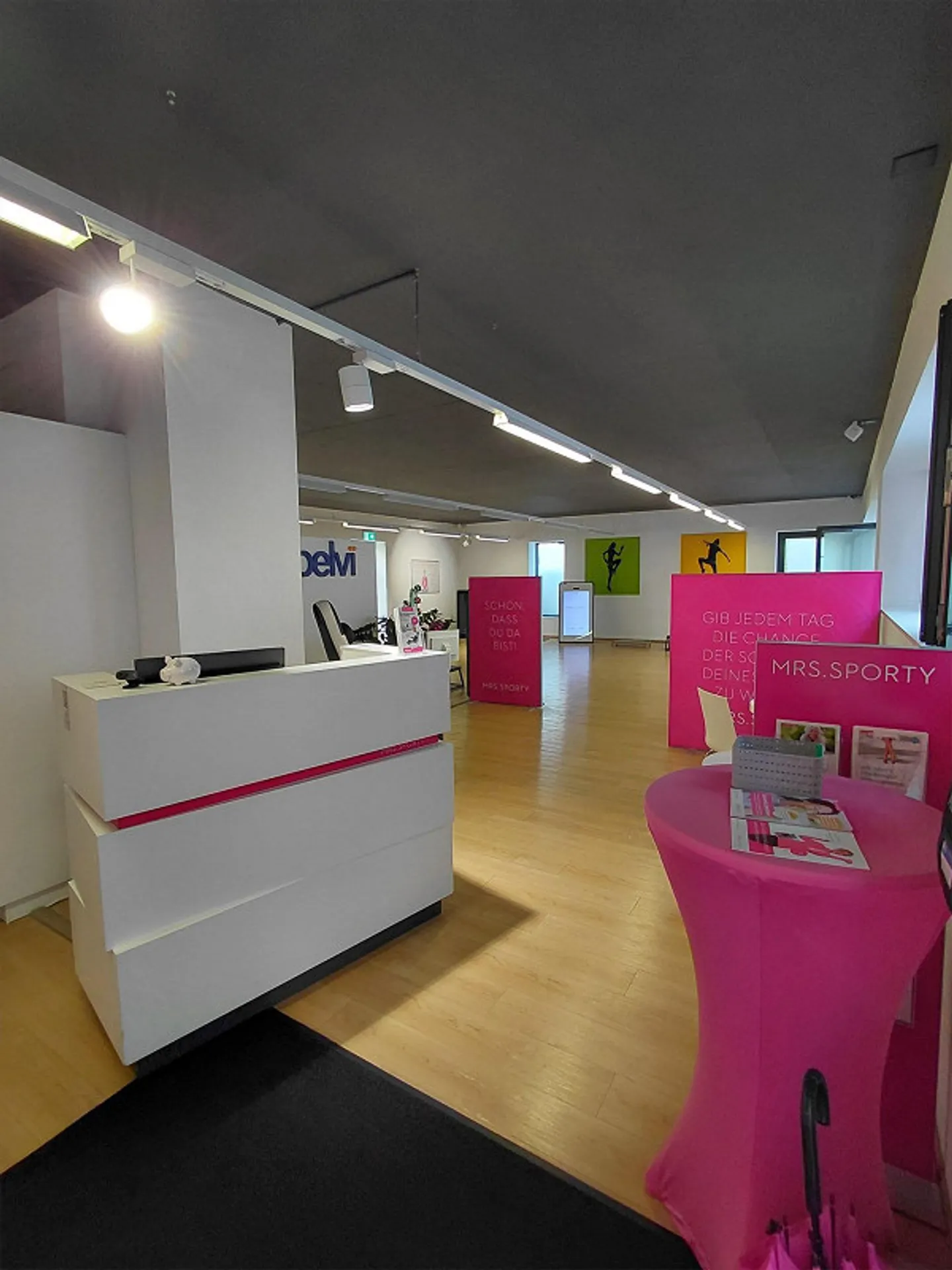 Commercial Practice or Office Space in a Well-Frequented Location - Photo 6 of 19
