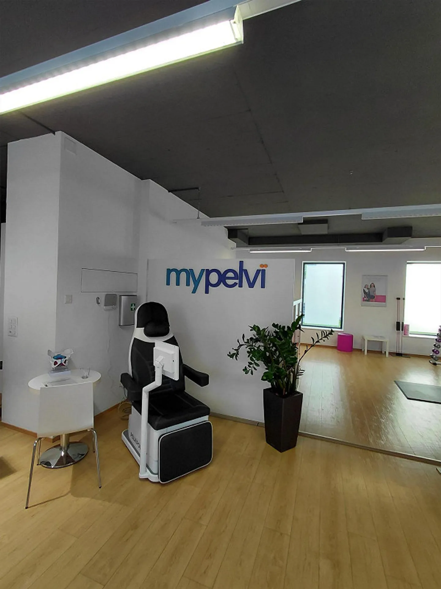 Commercial Practice or Office Space in a Well-Frequented Location - Photo 12 of 19