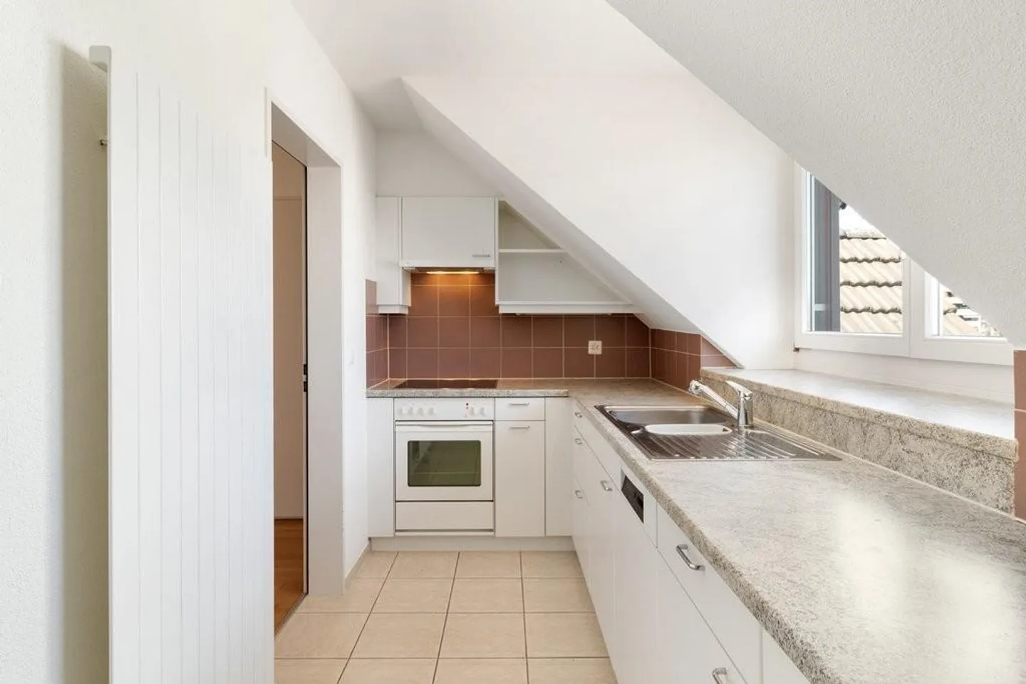 AFFITTARE SENZA DEPOSITO - Zona residenziale tranquilla a un prezzo equo - Foto 2 di 5