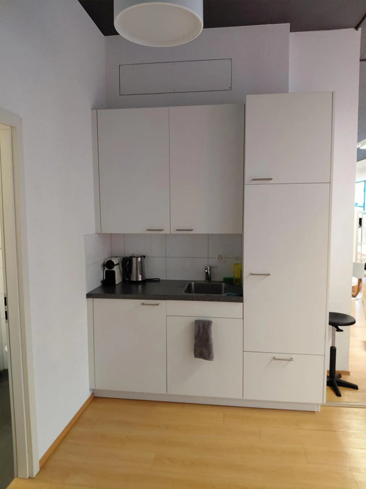Commercial Practice or Office Space in a Well-Frequented Location - Photo 14 of 19