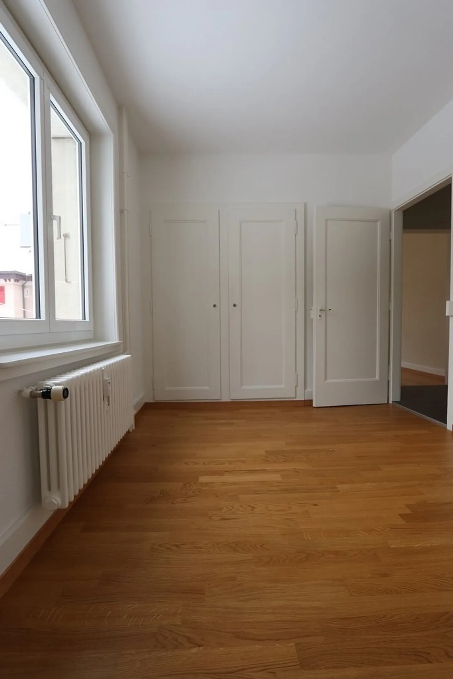 Appartement de 3 pièces rénové dans un quartier calme et ensoleillé - Photo 5 sur 9