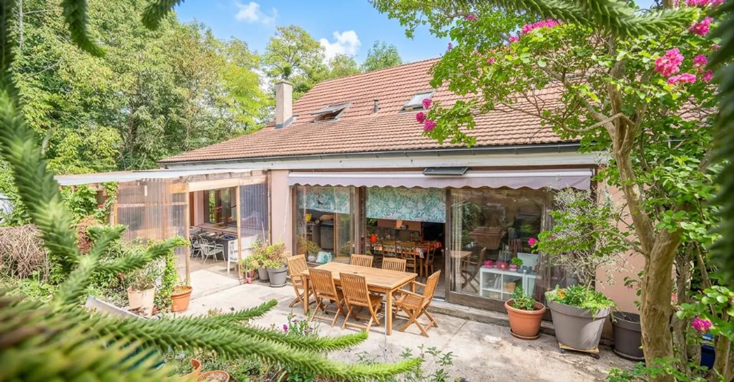 Maison familiale spacieuse - un bien à fort potentiel à rénover - Foto 1 di 5