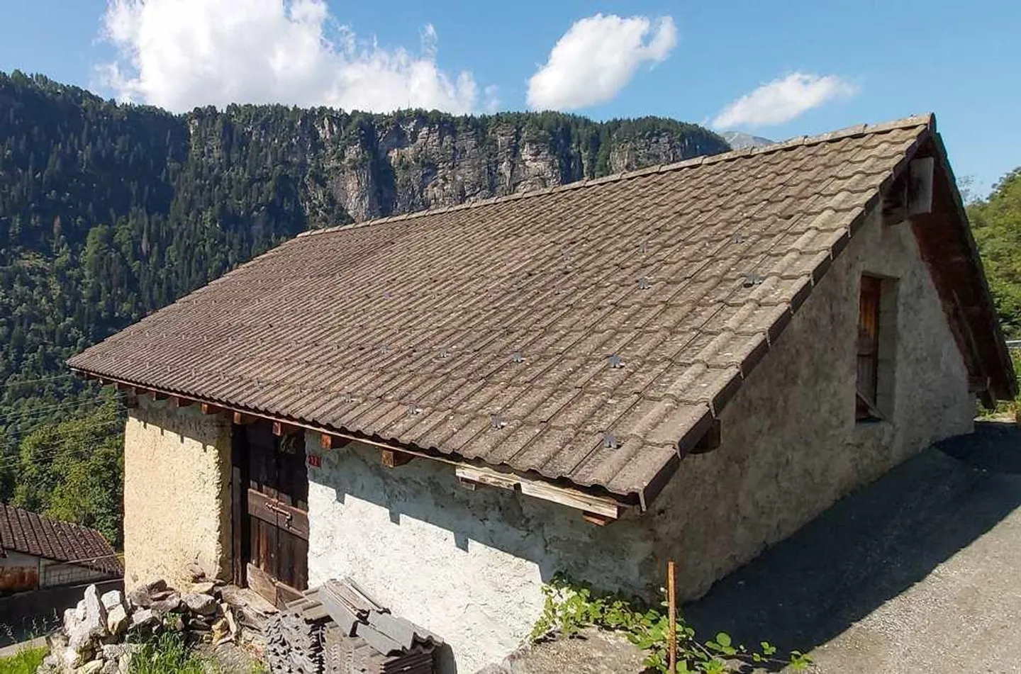Rustico di 3,5 locali parzialmente riattato con terreno e bella vista - Foto 15 di 23