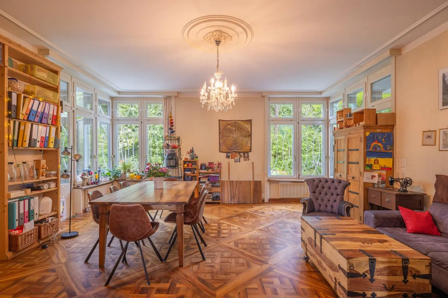 Jardin privé de 350 m² au cœur de Zurich — Appartement de jardin au caractère unique - Photo 3 sur 13