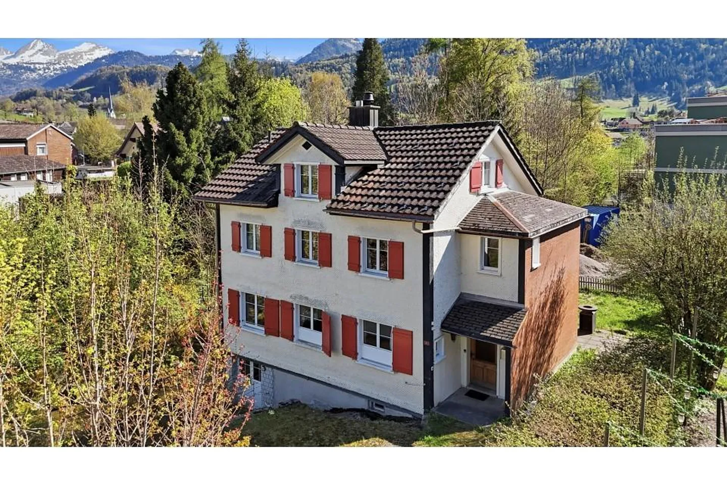 Grande maison individuelle à Neu St. Johann - Photo 1 sur 13