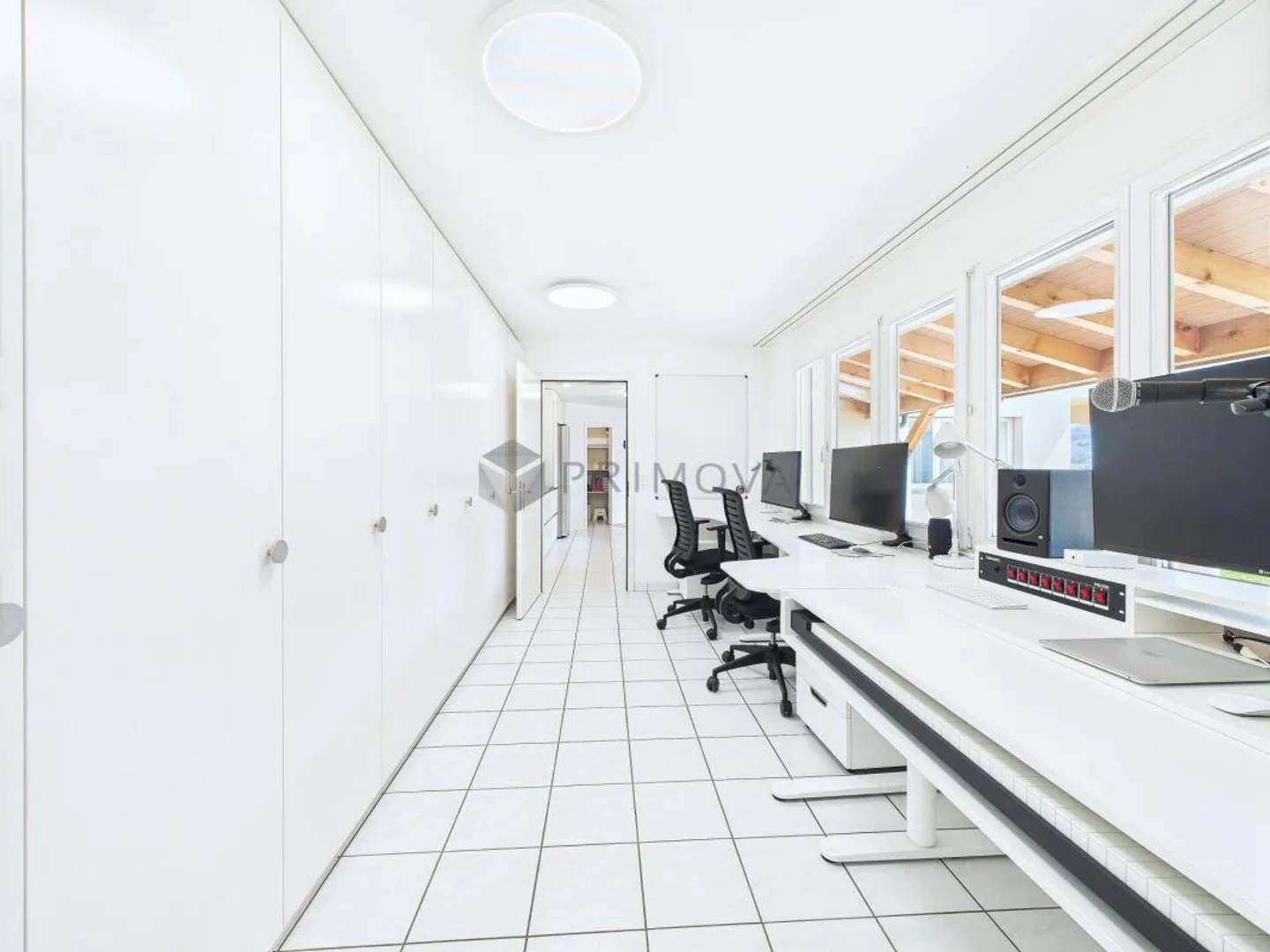 Architektonisches Juwel mit Seeblick - Foto 17 von 29