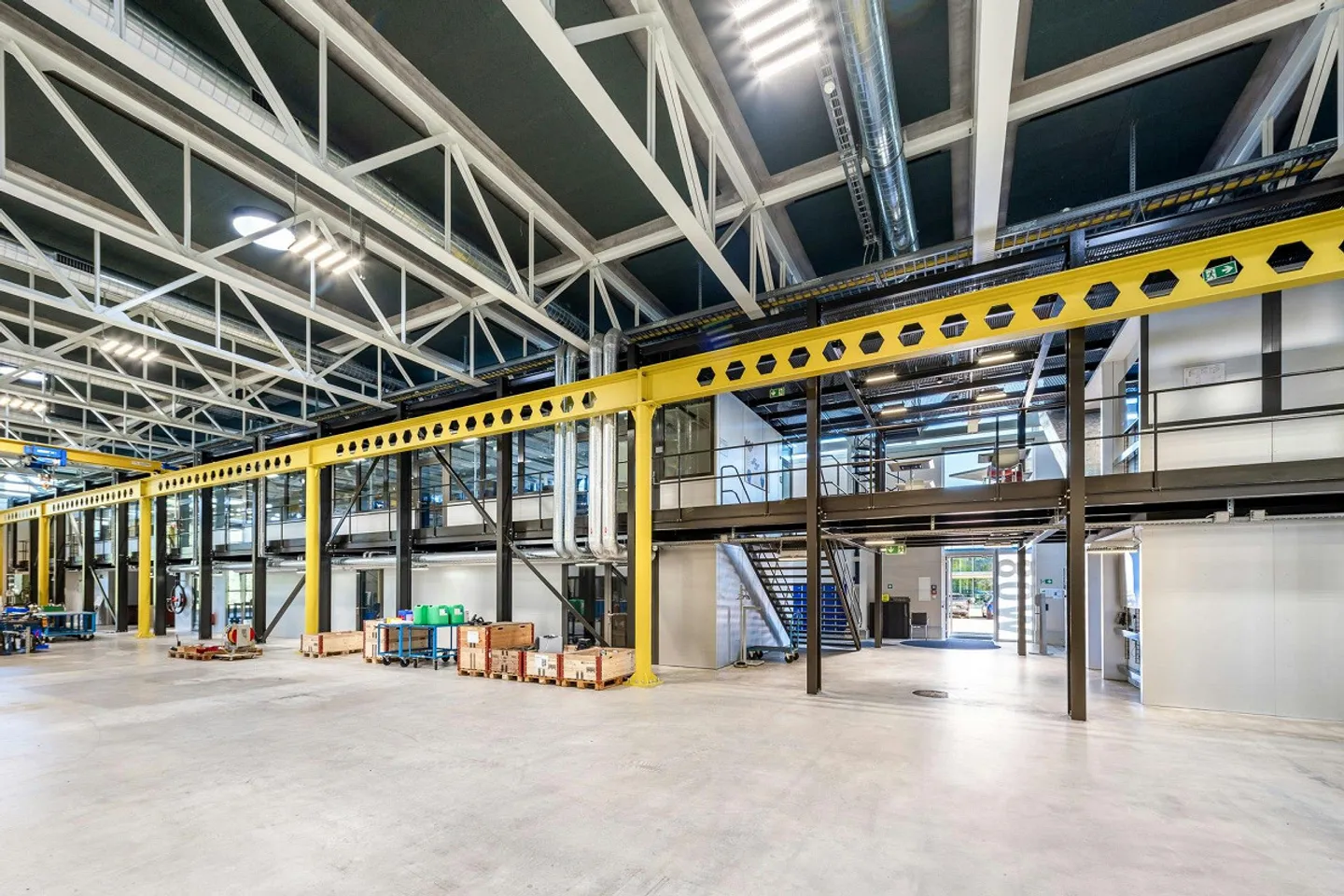 Moderna sala di produzione di 5.000 m2 con uffici e laboratorio integrati... - Foto 5 di 13