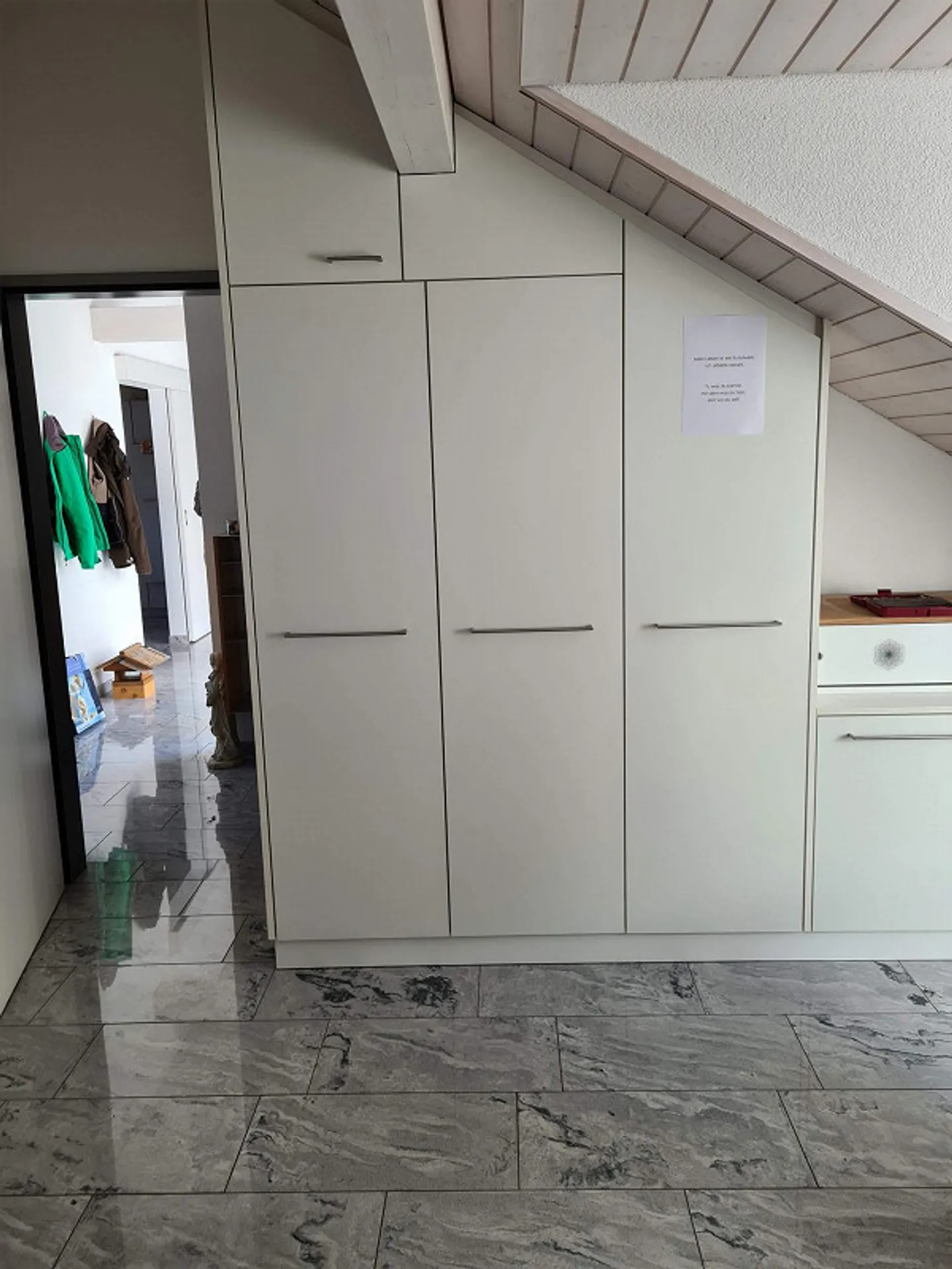 3 ½ Room Penthouse Apartment on Weissensteinstrasse - Photo 7 of 12