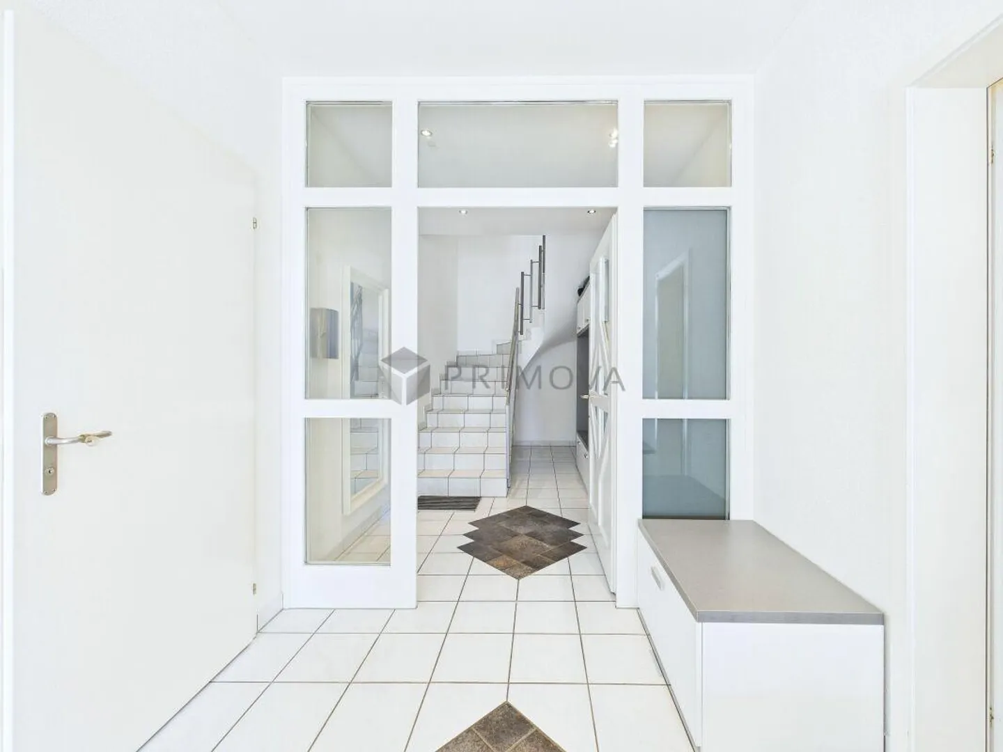 Architektonisches Juwel mit Seeblick - Foto 23 von 29