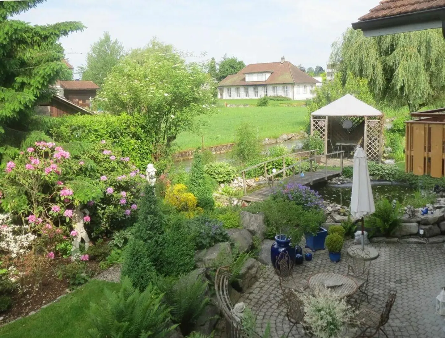 4.5-room semi-detached house in a wonderful residential area in Burgdorf - Photo 4 of 23