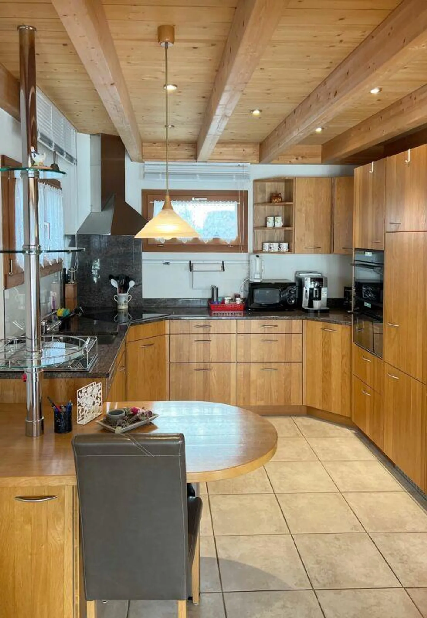 4.5-room semi-detached house in a wonderful residential area in Burgdorf - Photo 6 of 23