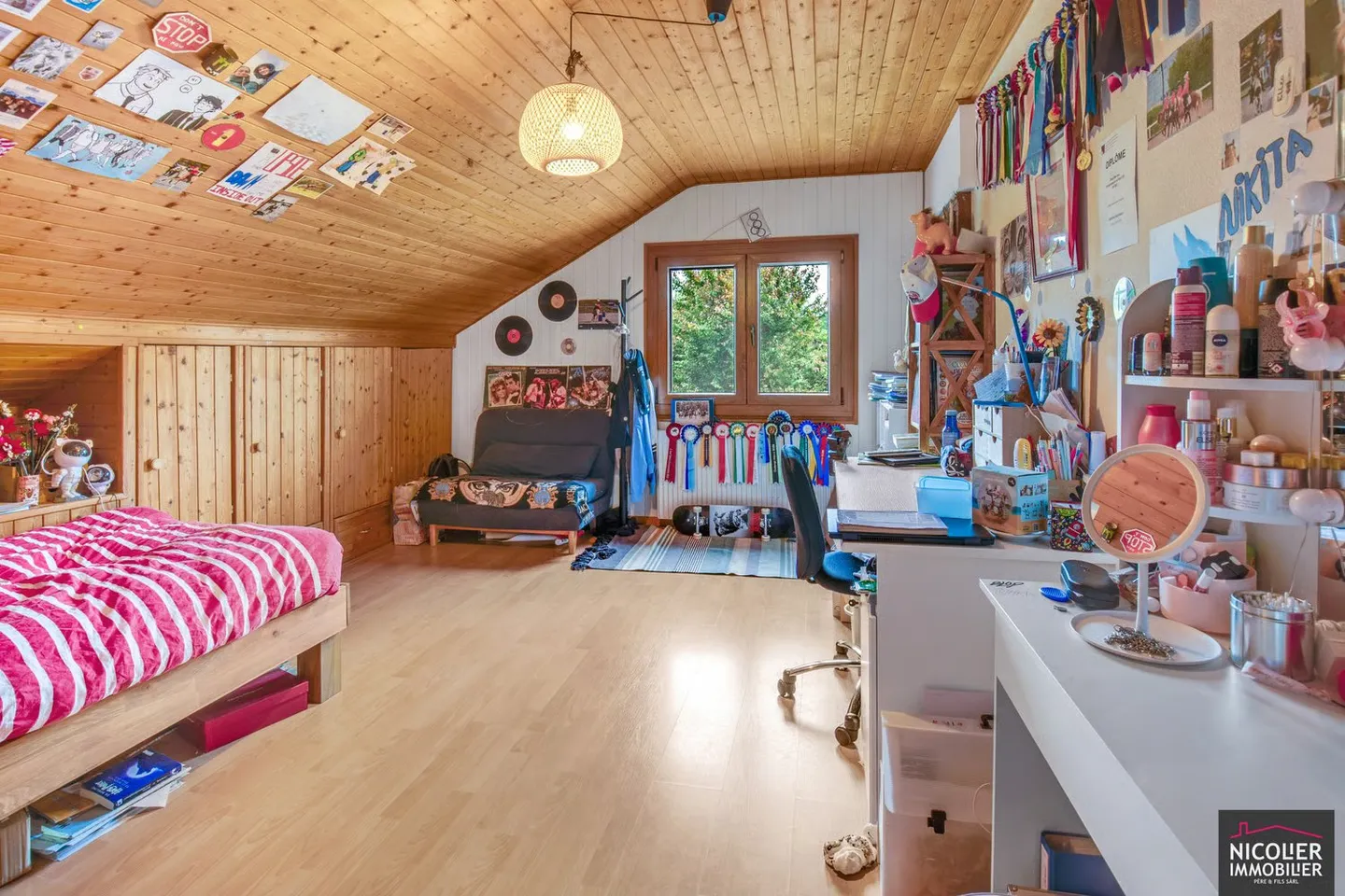 Maison familiale avec 4,5 pièces + un appartement de 2,5 pièces - Photo 8 sur 11