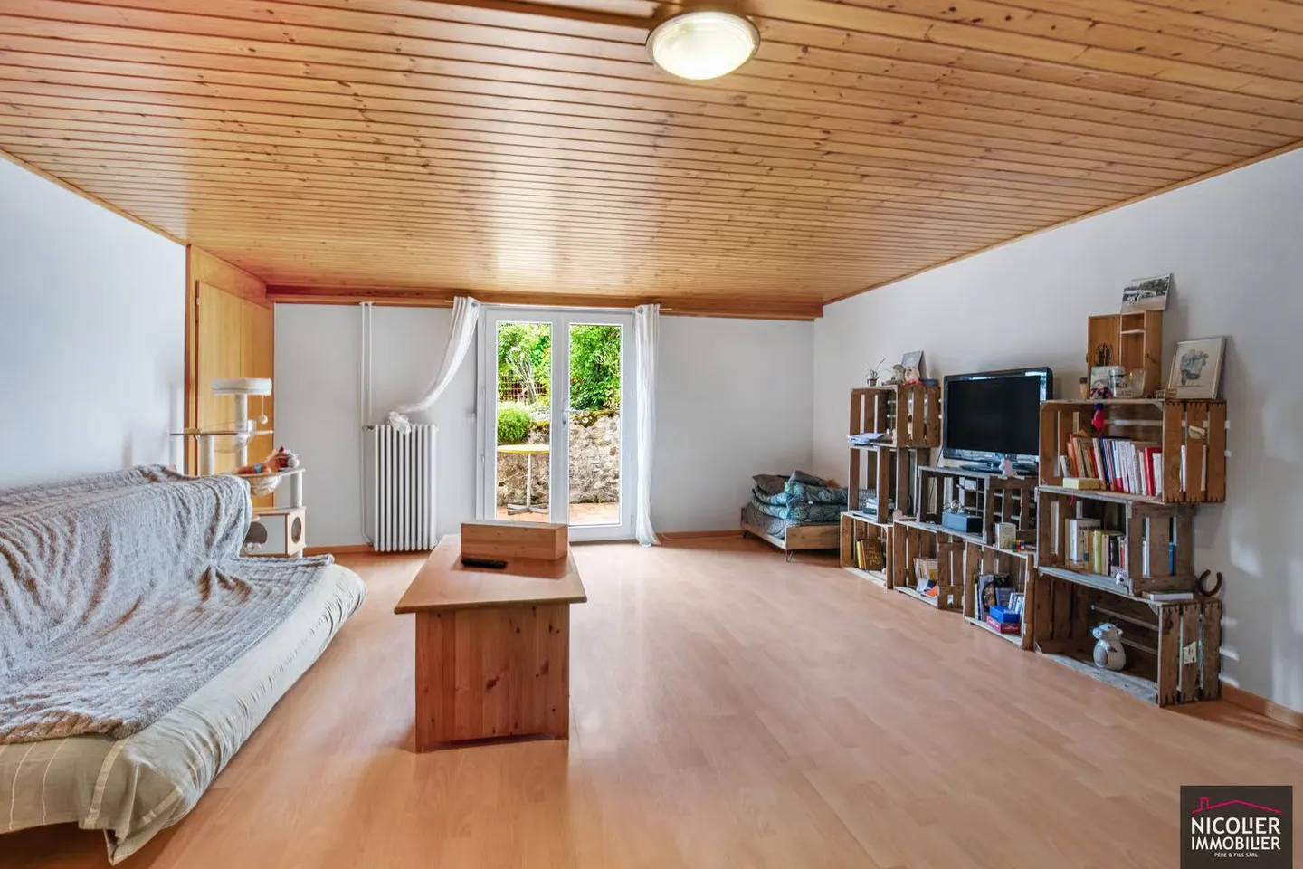 Maison familiale avec 4,5 pièces + un appartement de 2,5 pièces - Photo 9 sur 11