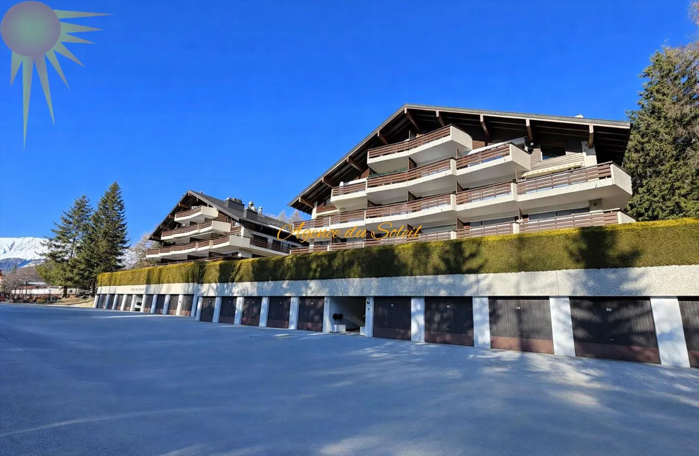 Bellissimo appartamento di 2,5 locali vicino al centro di Crans! - Foto 1 di 13