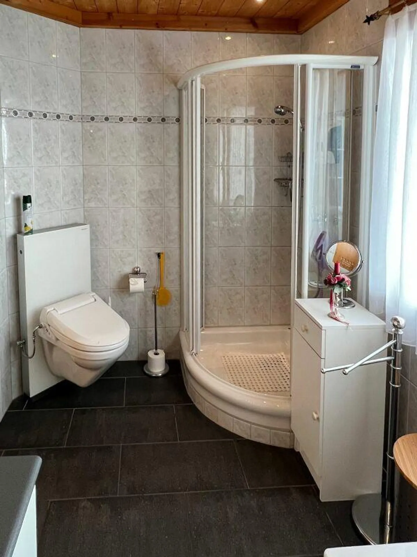 4.5-room semi-detached house in a wonderful residential area in Burgdorf - Photo 12 of 23