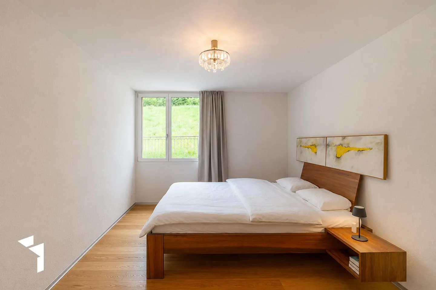 Fehr Real Estate - Exclusive 5½-Room Premium Terrace Apartment - Photo 9 of 16