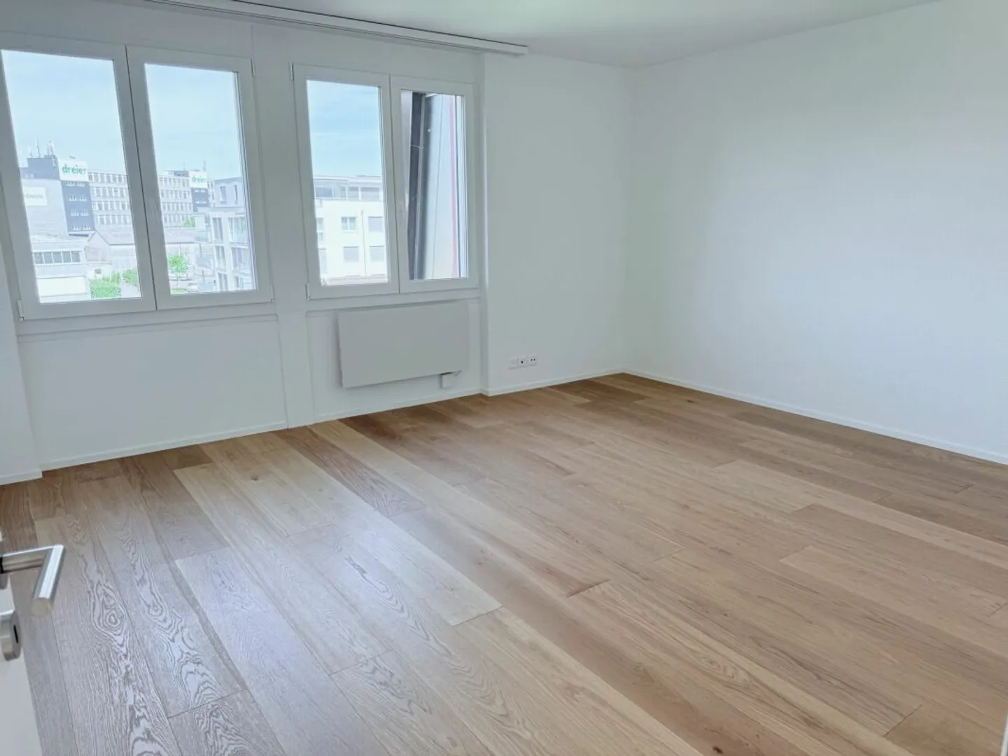 Komplett renovierte 6-Zimmer Attika mit grossem Wintergarten - Foto 13 di 23