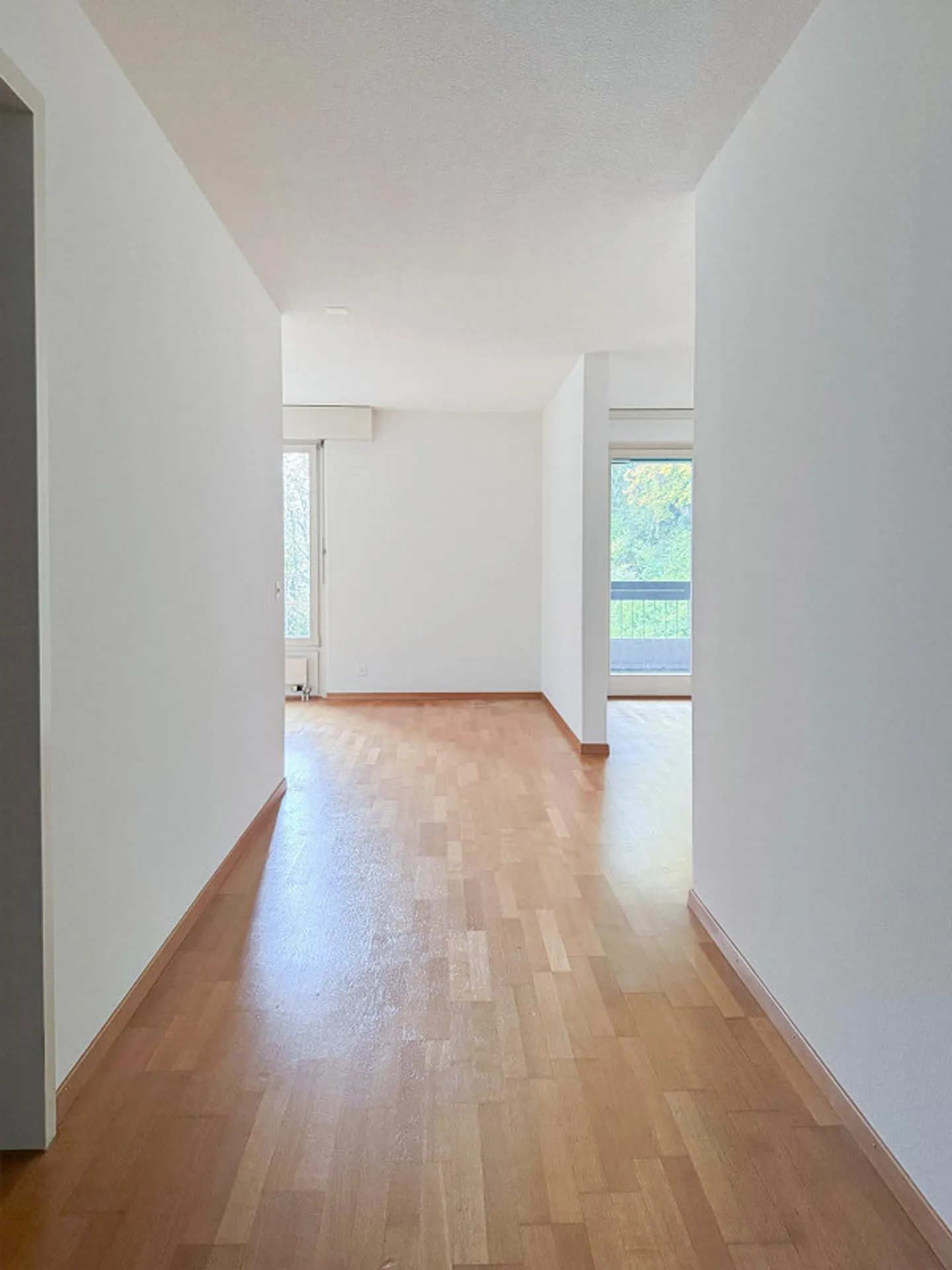 Spacious apartment in the popular Benziwil district! - Photo 6 of 11