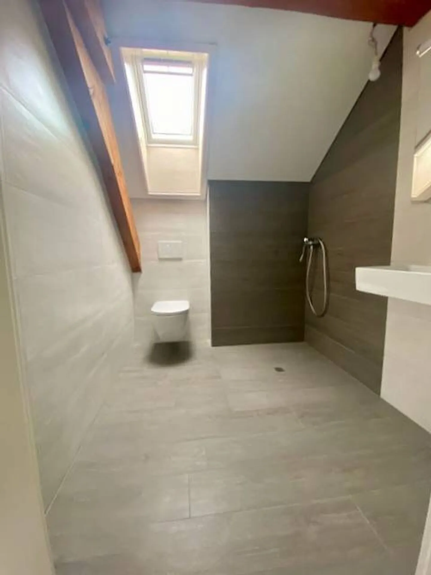 Magnificent spacious apartment, suitable for people with reduced mobility, 3 rooms, in the Attic, with elevator - Photo 6 of 8