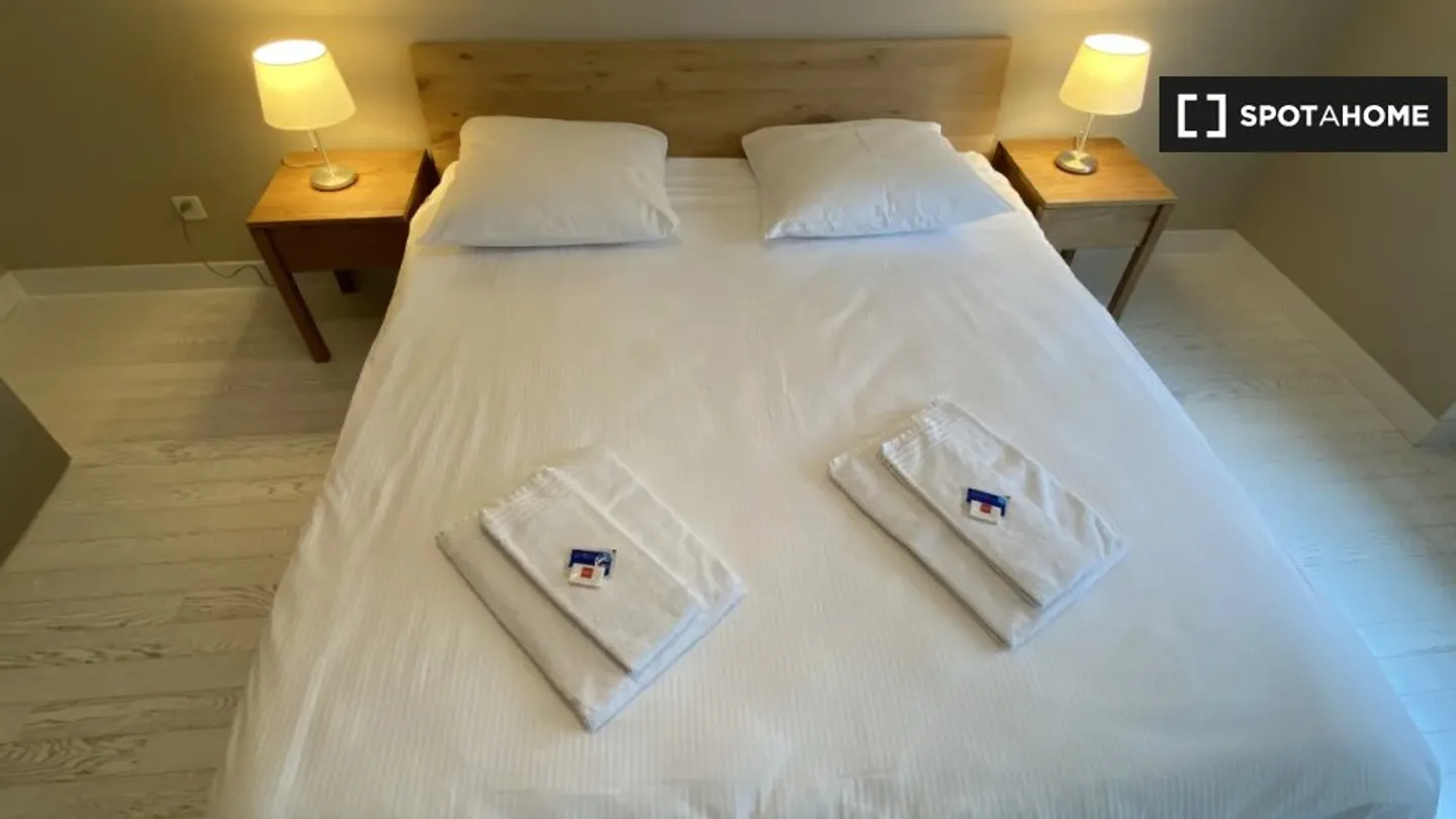 Entdecke, besichtige und miete dein neues Zuhause online mit vollem Vertrauen. - Foto 1 von 12