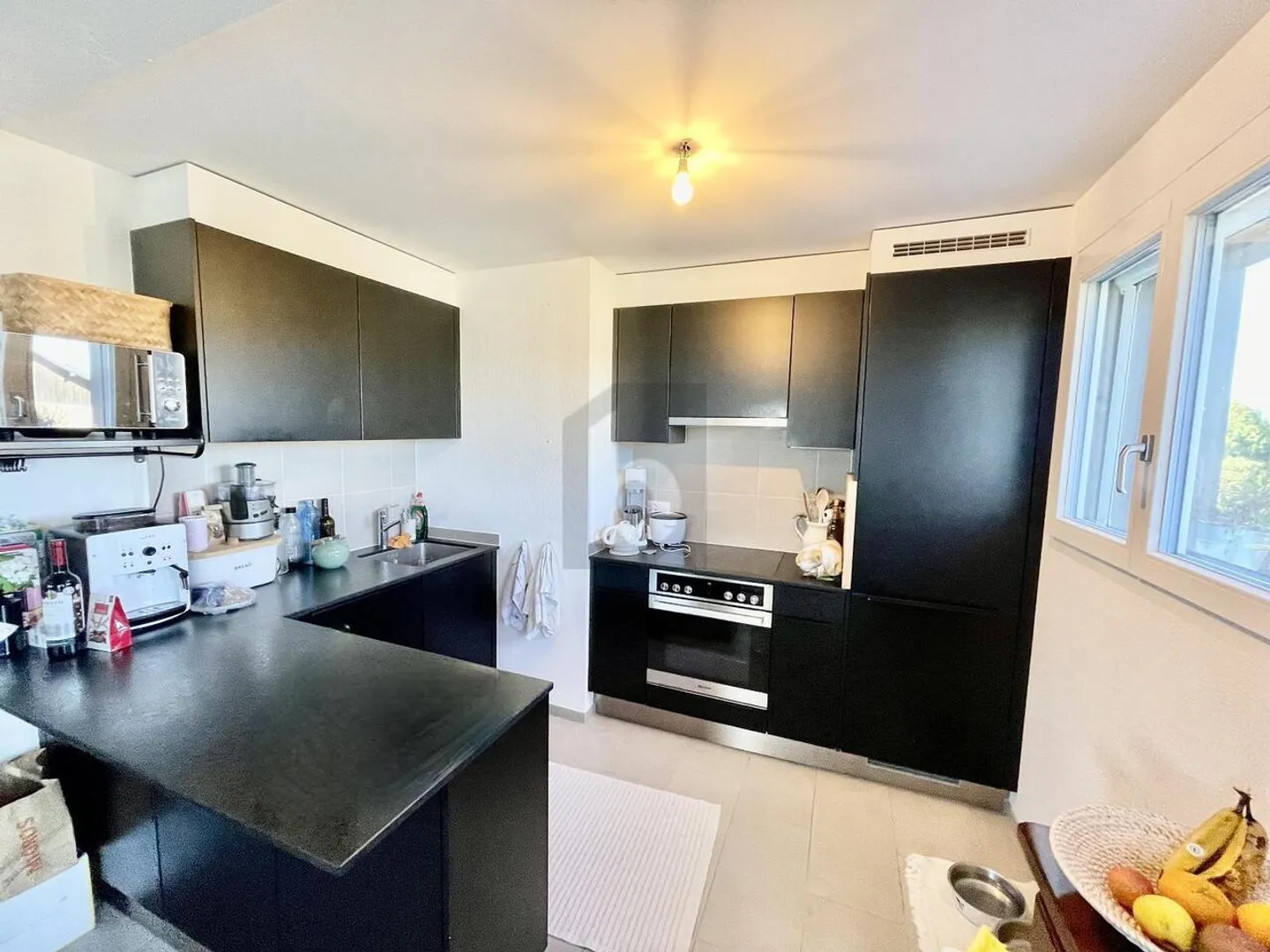 MAGNIFICO CON GRANDE BALCONE E VISTA LIBERA - Foto 2 di 6