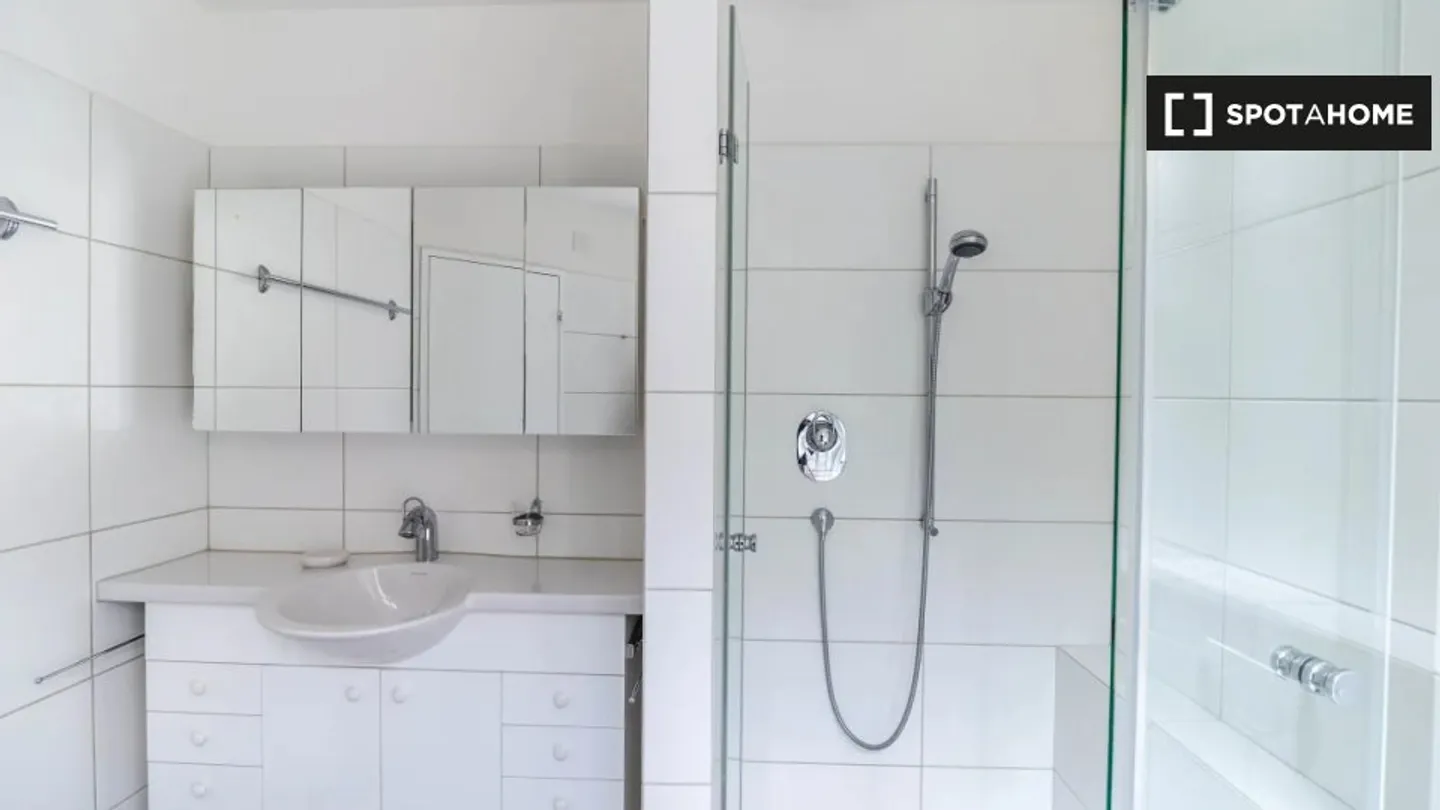 Discover, visit and rent your new home online with full confidence. - Photo 1 of 15