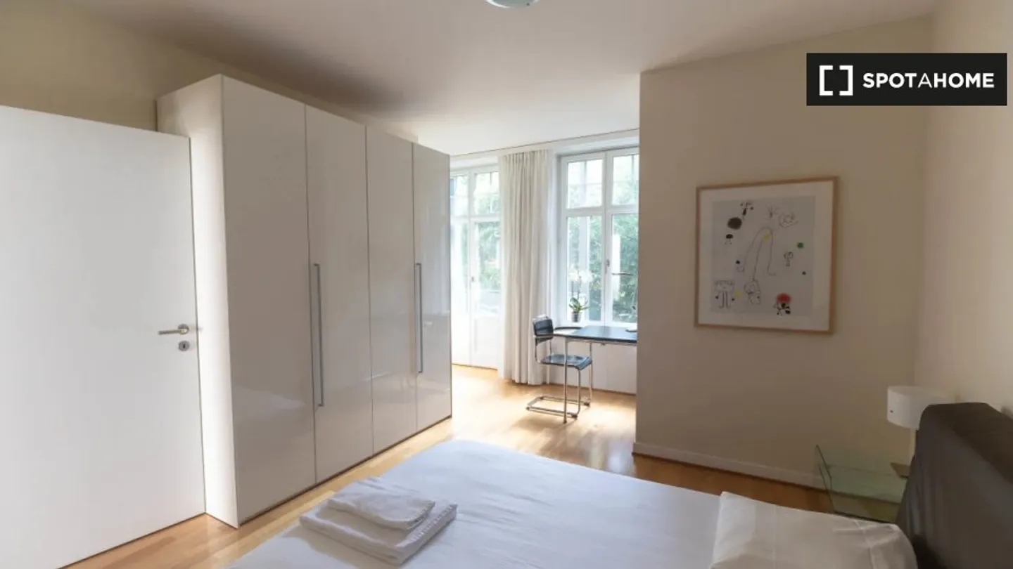 Discover, visit and rent your new home online with full confidence. - Photo 7 of 15