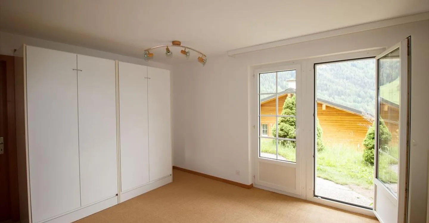 Cozy 2.5-Room Apartment - Photo 1 of 12