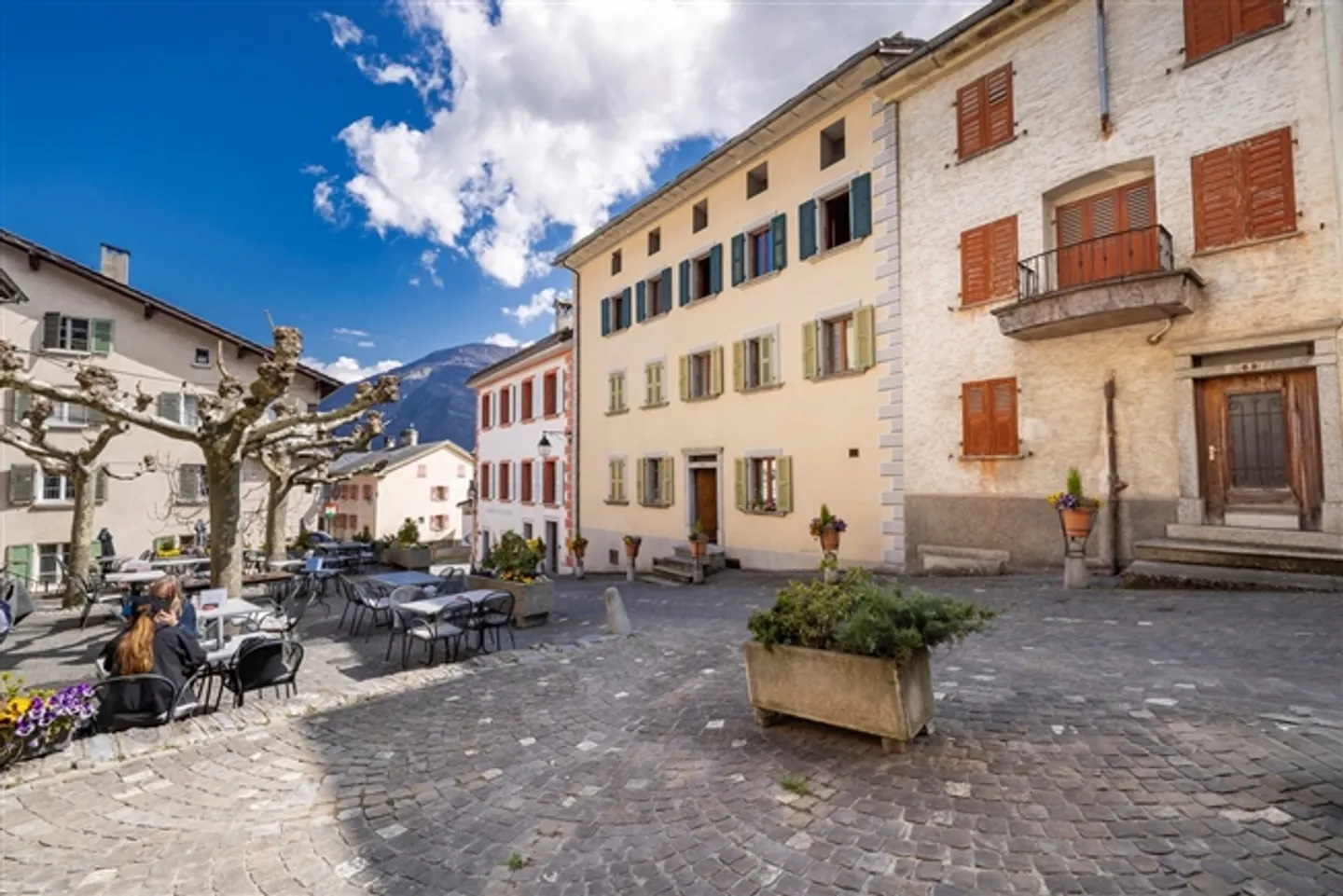 Un piccolo gioiello nel cuore del centro medievale di Saillon - Foto 4 di 11