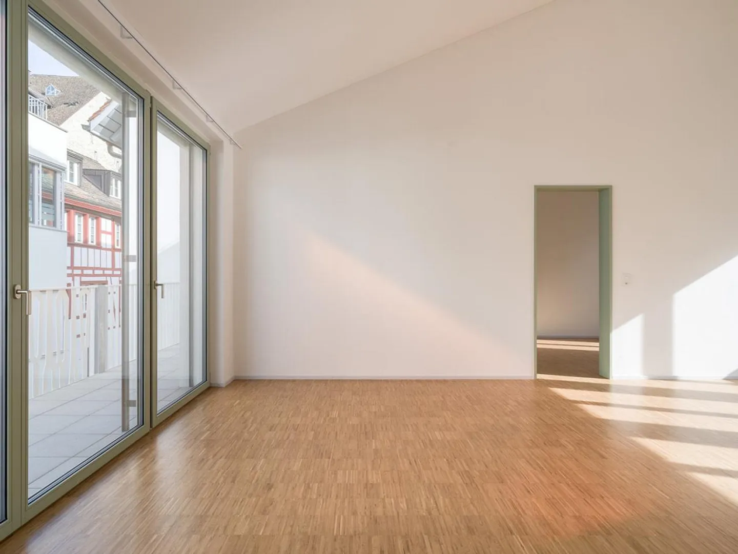 Moderne Wohnung mit Terrasse - Foto 1 von 10