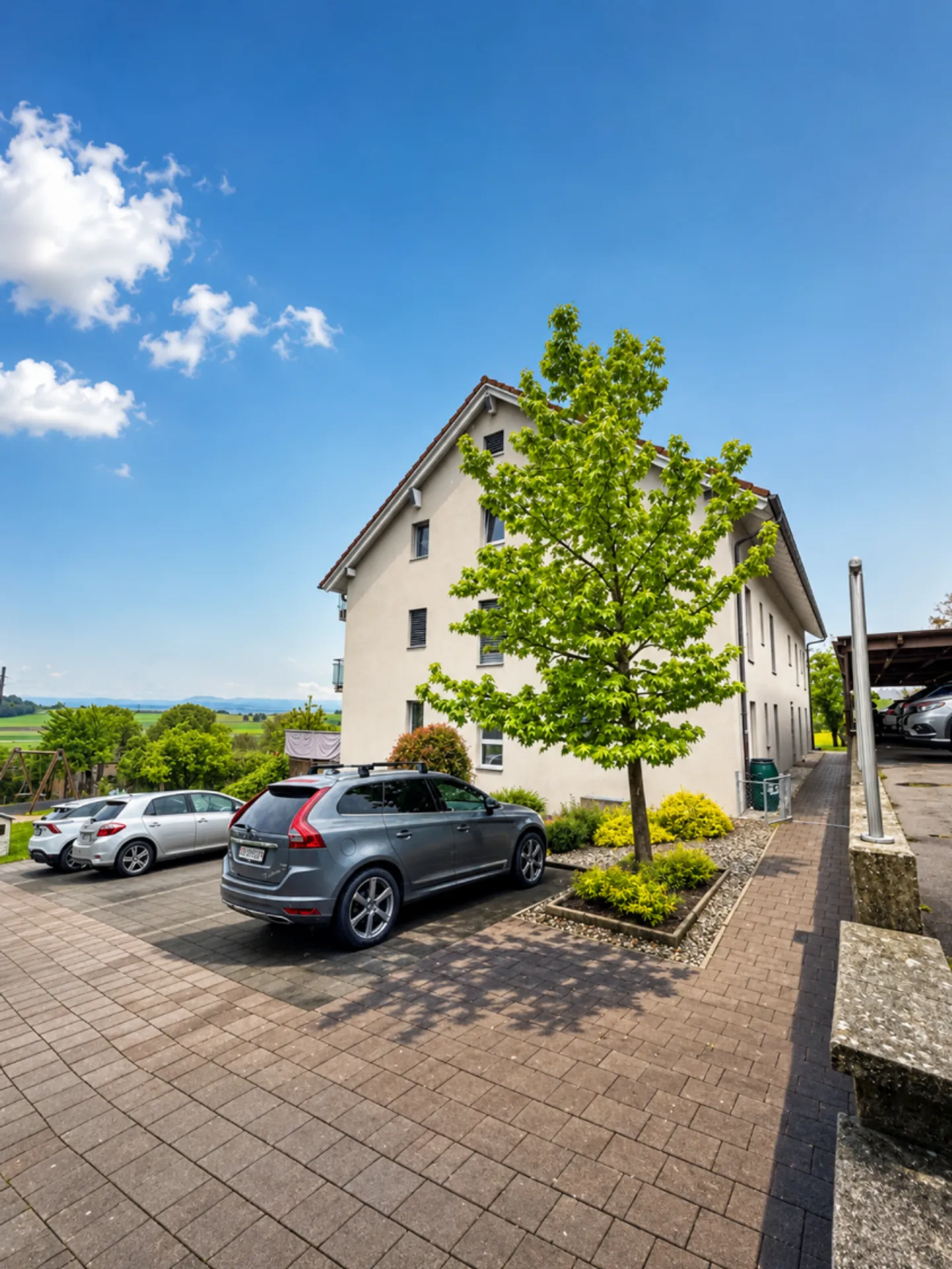 Premises with 38 m² and shower - Photo 1 of 8