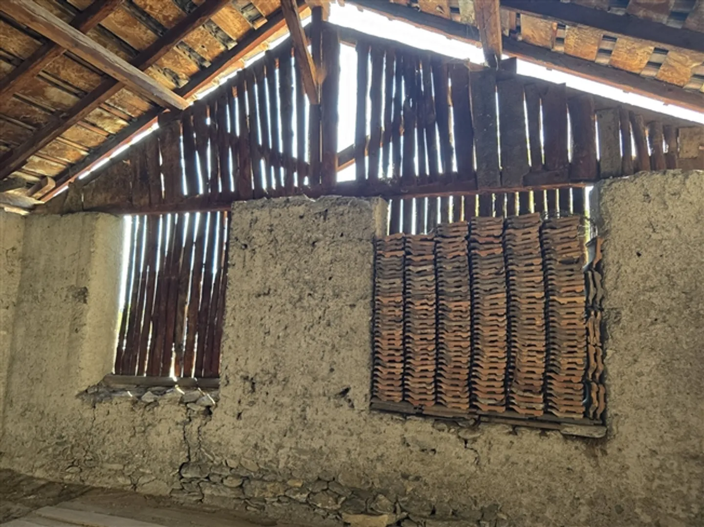 Barns for Renovation - 870 m3 - Vétroz - Great Potential - ref. 10233508 - Photo 6 of 13