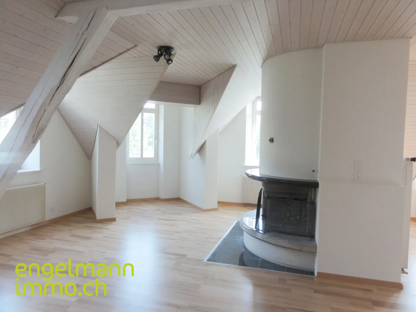 Bel appartement en duplex de 2.5 pièces - Photo 2 sur 14