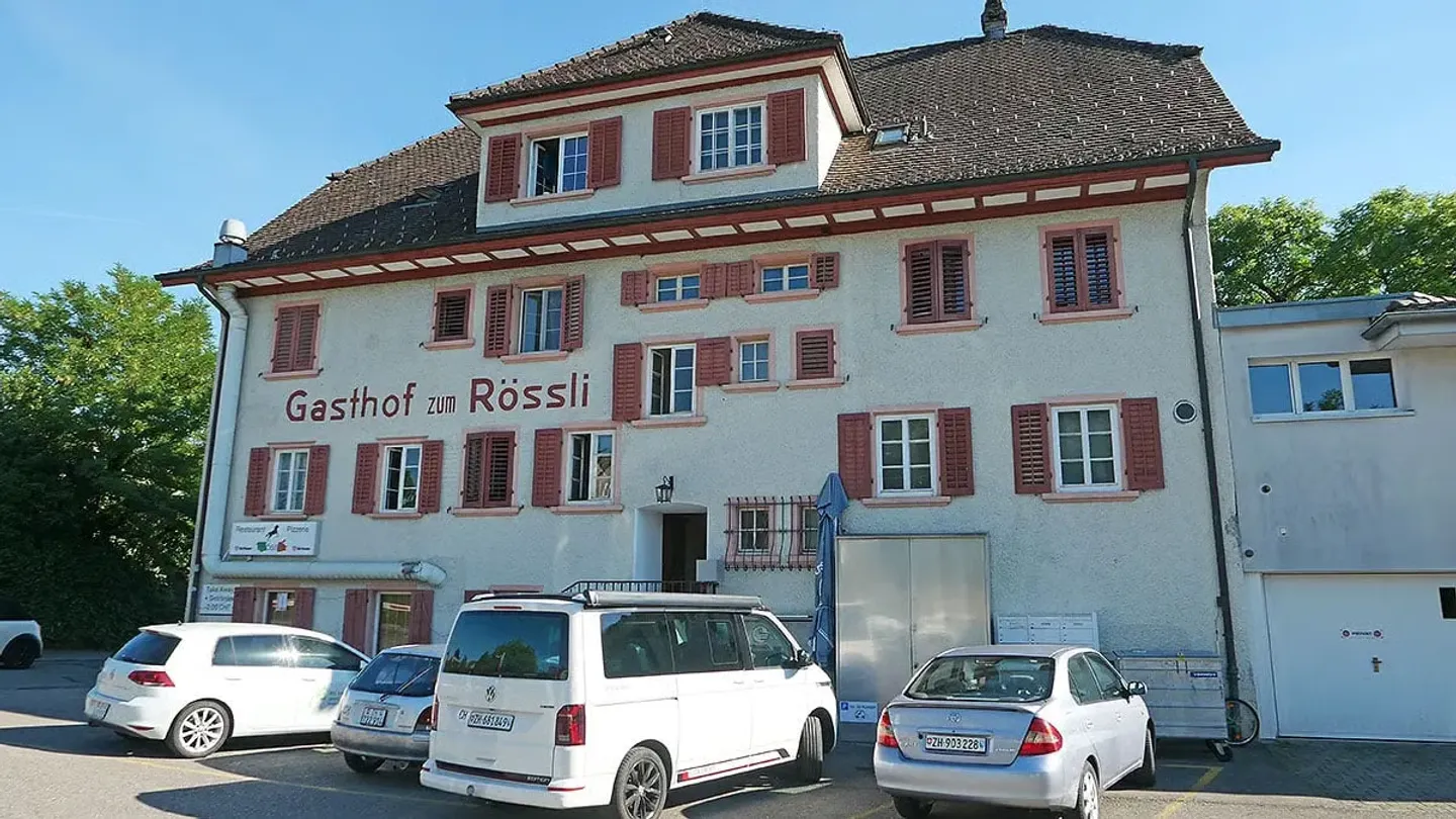 Casa plurifamiliare con attività di ristorazione e casa unifamiliare - Foto 2 di 19