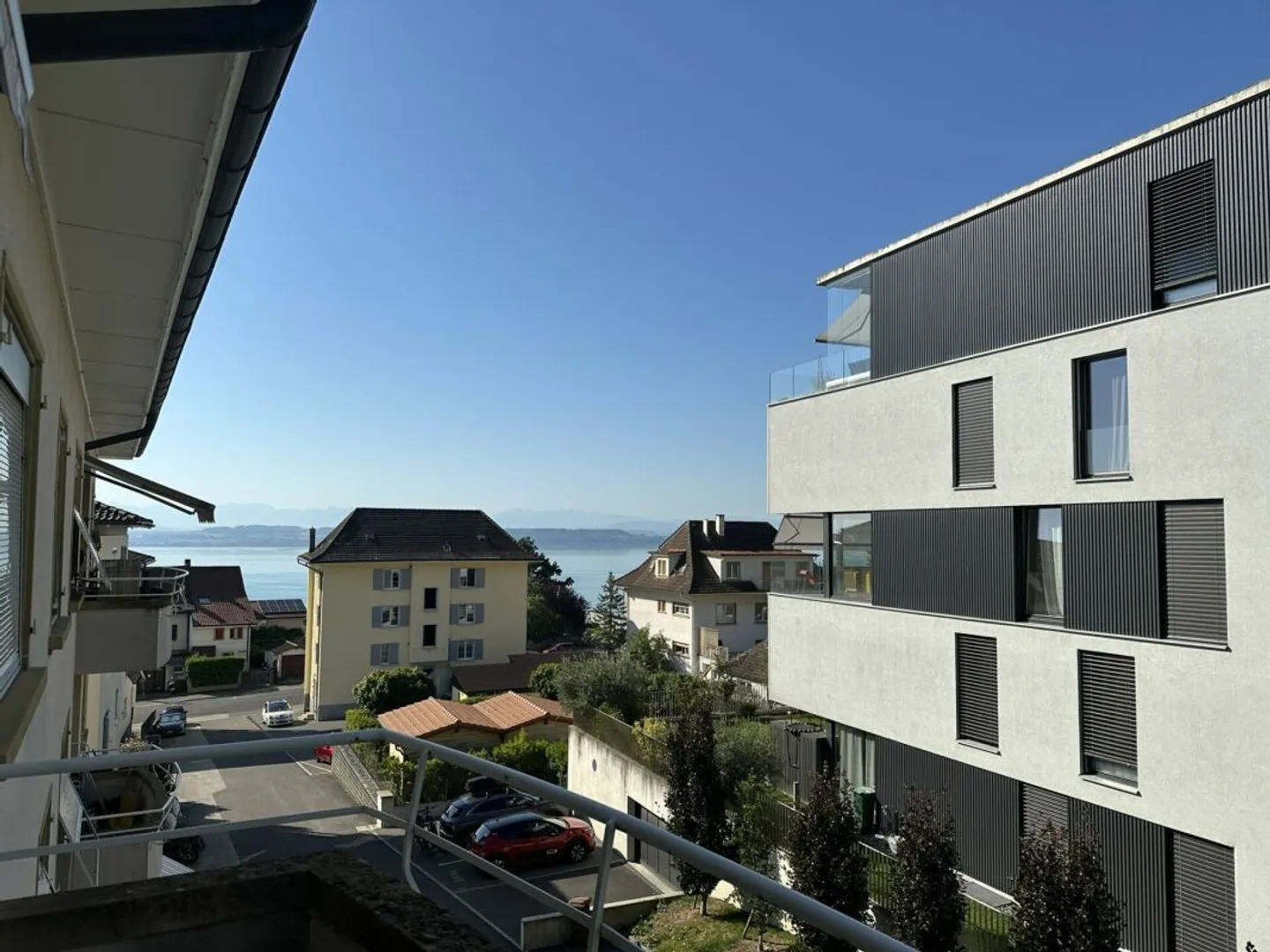 Bellissimo appartamento ristrutturato con 3 stanze e balcone - Foto 2 di 8