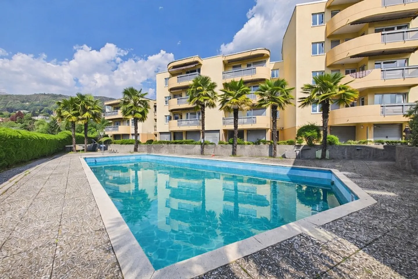 Esclusivo Appartamento con Piscina Condominiale (2nd Resid) - Photo 1 of 13
