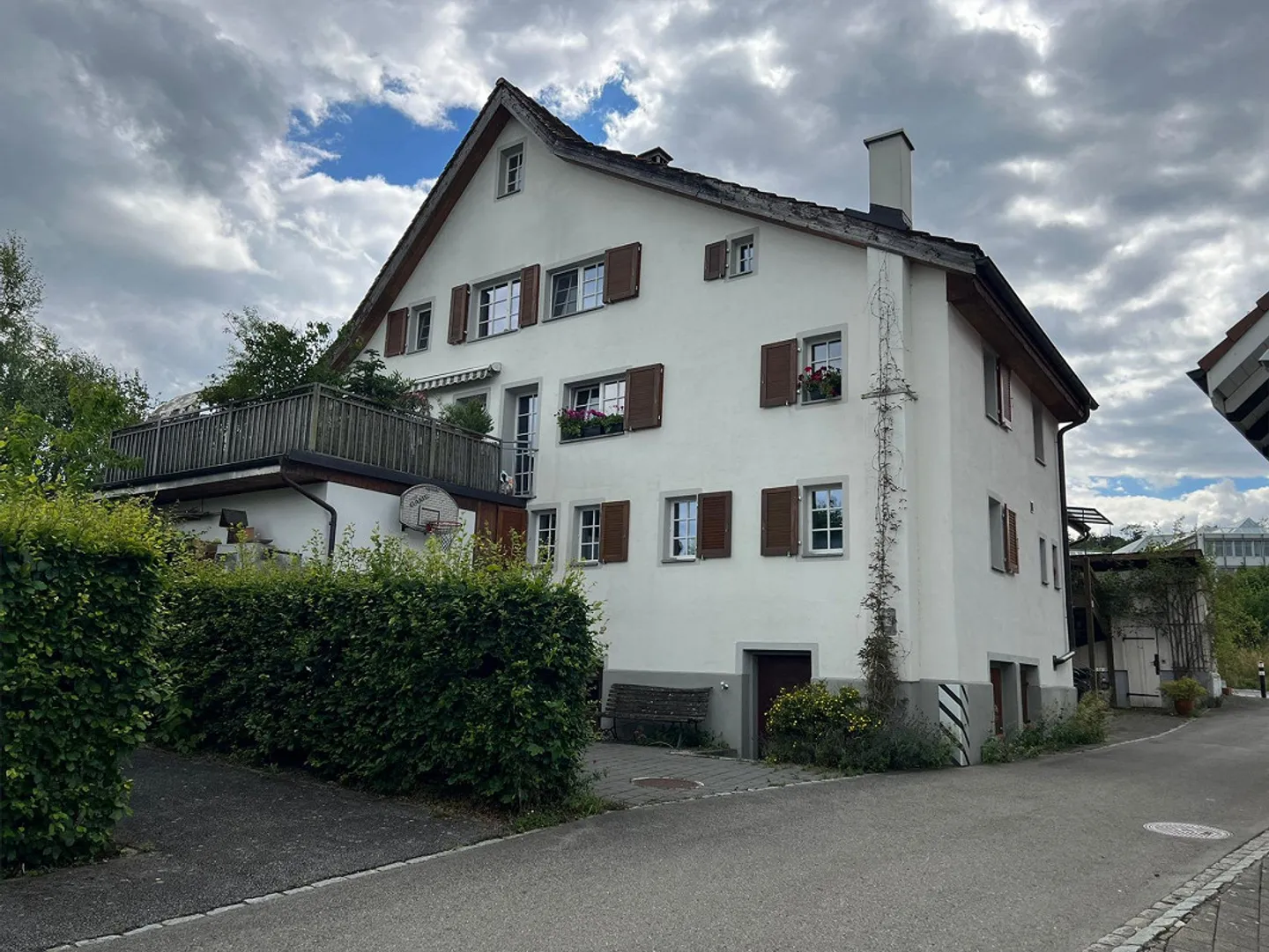 Una casa con storia – Flarzhaus a Horgen-Käpfnach - Foto 1 di 15