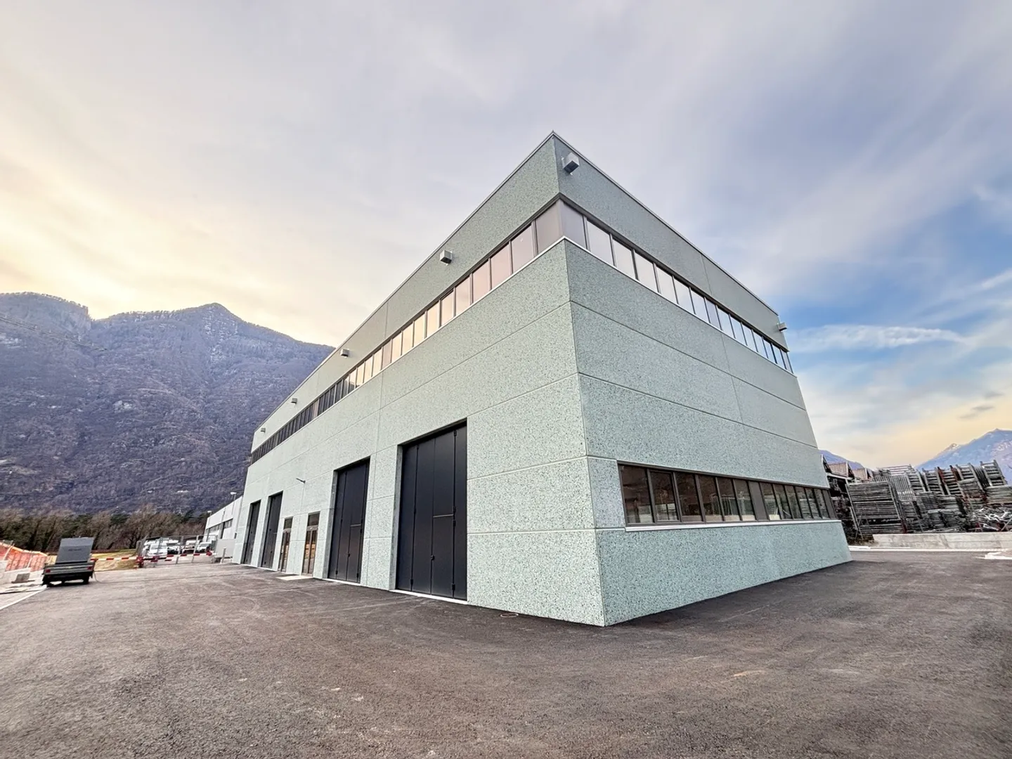 Industrial Space in Cresciano - Photo 3 of 9