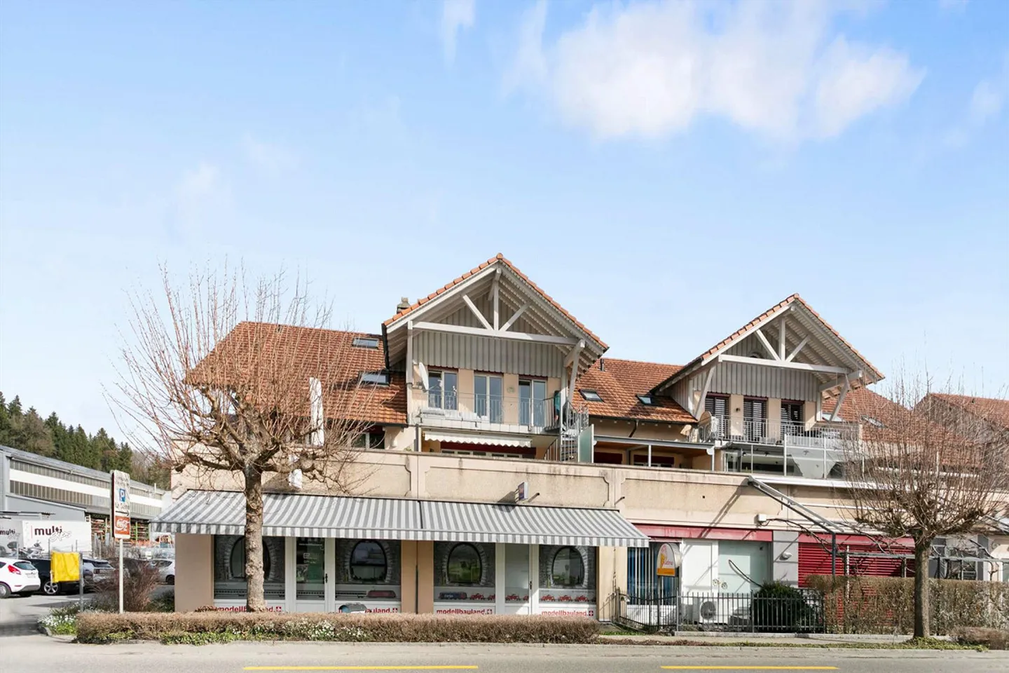 Maisonette on two floors - Photo 1 of 14