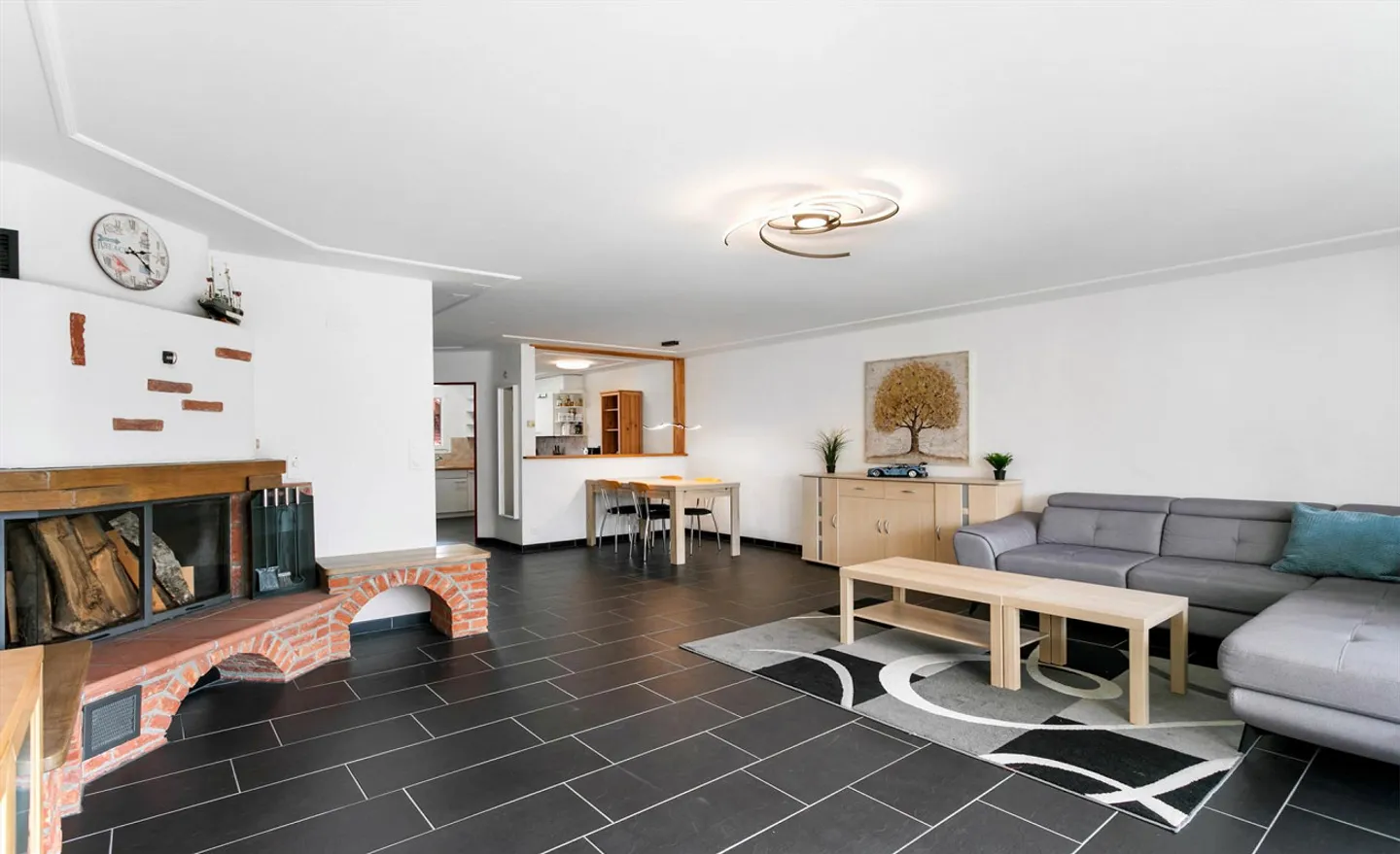 Maisonette on two floors - Photo 9 of 14