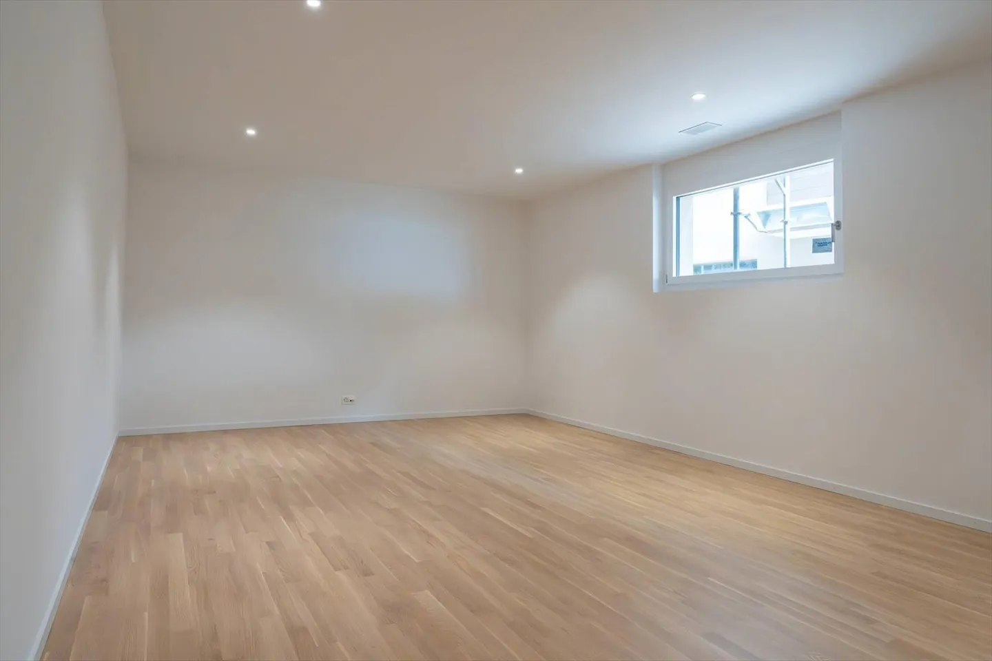 Magnificent 3.5-room apartment with lake view - Photo 12 of 13