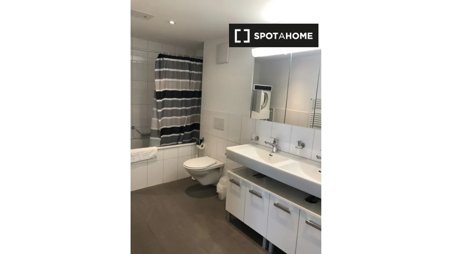 Discover, visit and rent your new home online with full confidence. - Photo 4 of 18