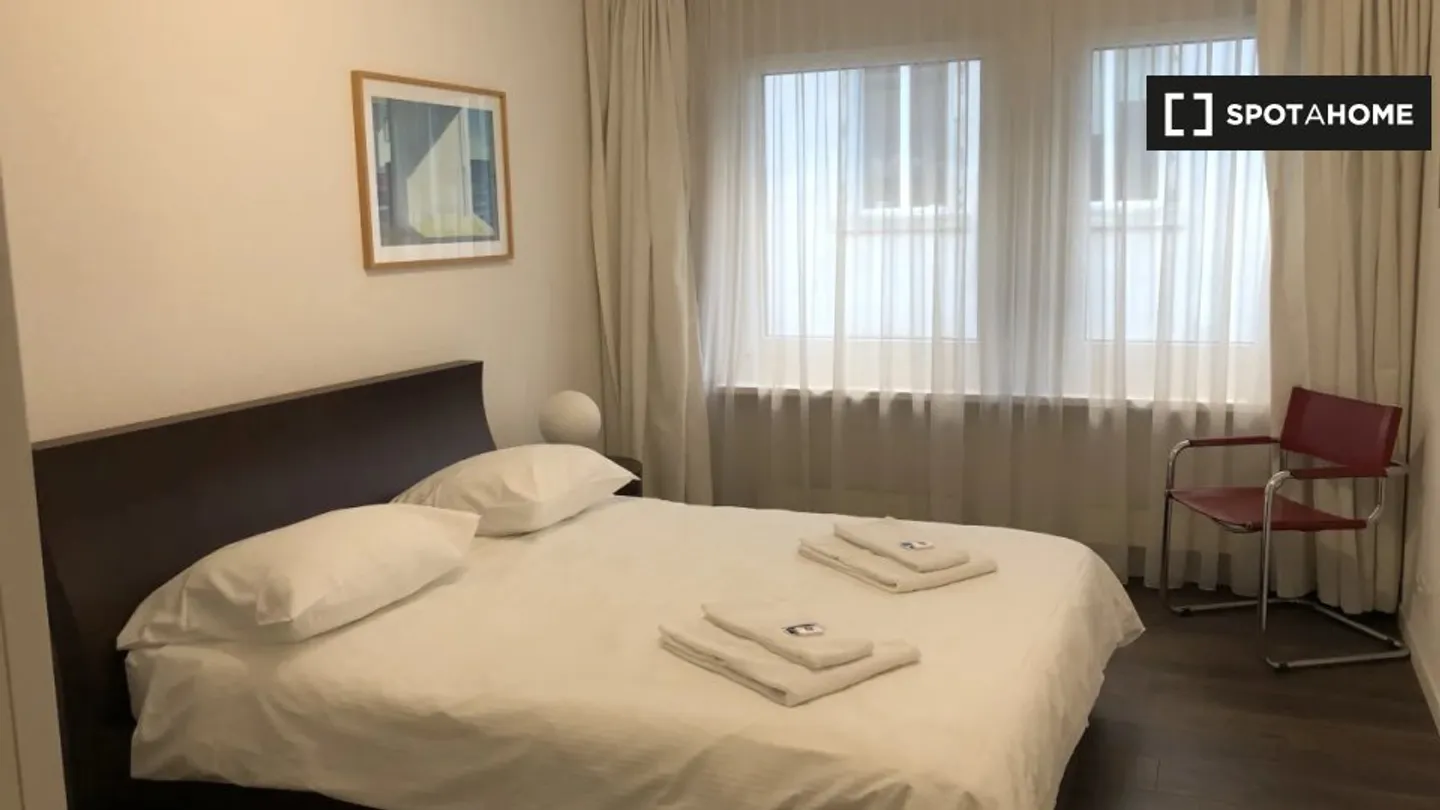 Discover, visit and rent your new home online with full confidence. - Photo 17 of 18