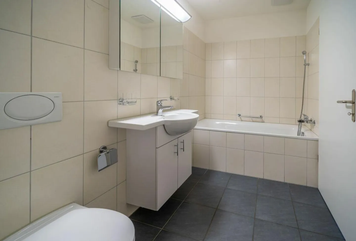 Spacious 4.5-room apartment with modern living comfort - Photo 8 of 12